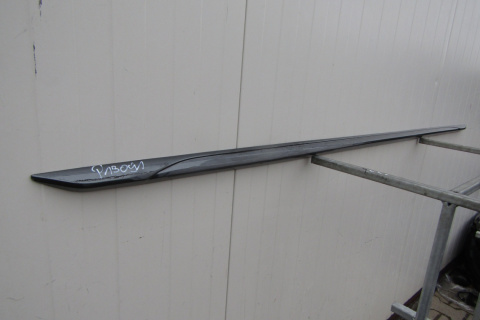 Listwa progowa prawa Audi A4 B9 8W0 S-Line 19 Lift