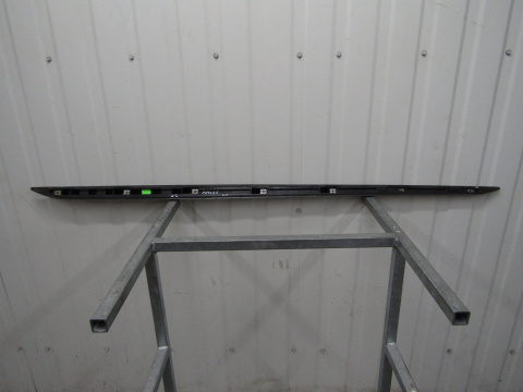 Listwa progowa lewa Audi A1 S line 82A 17- S1