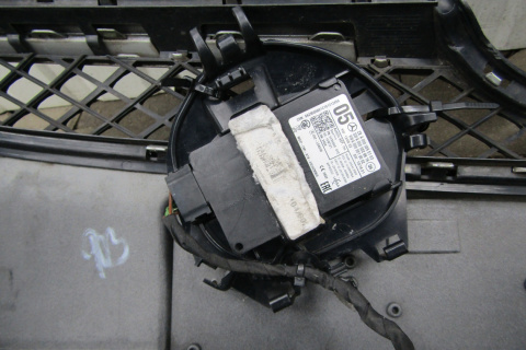 Zderzak przód Mercedes A-Klasa 176 12-16 RADAR