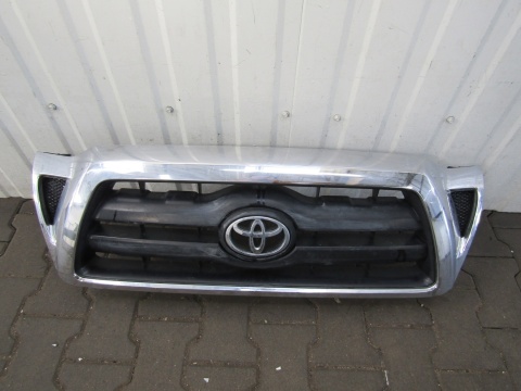 Atrapa grill zderzak przód TOYOTA TACOMA 05-11