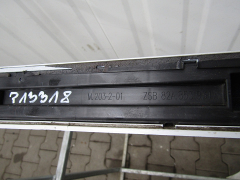 Listwa progowa lewa Audi A1 S line 82A 17- S1
