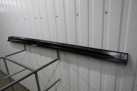 Listwa progowa lewa BMW M4 G82 G83 Coupe Cabri 21
