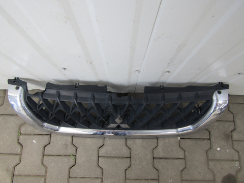 Grill atrapa zderzak przód MITSUBISHI PAJERO SPORT 98-2002