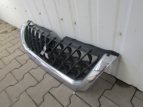 Grill atrapa zderzak przód MITSUBISHI PAJERO SPORT 98-2002