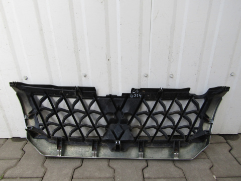 Grill atrapa zderzak przód MITSUBISHI PAJERO SPORT 98-2002