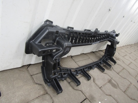 Ślizg mocowanie zderzaka przód MERCEDES W206 AMG 22- A2068855103