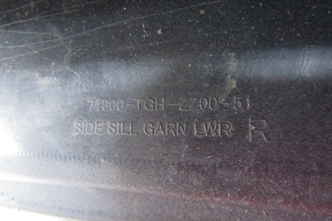 Listwa progowa prawa Honda Civic X 10 Type R S 17-