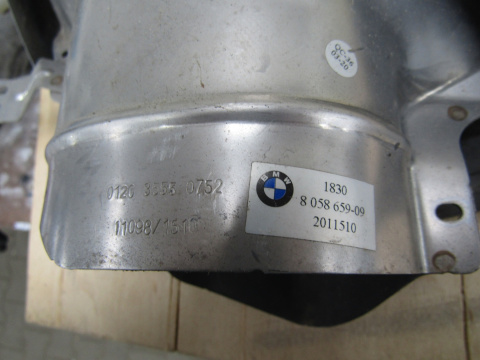 Końcówka lewa tłumika wydechu BMW 3 G20 G21