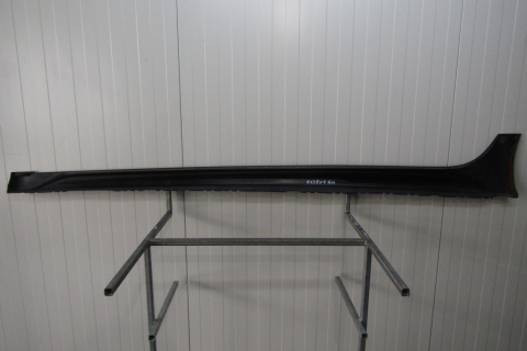 Listwa progowa prawa Audi A4 Allroad LIFT 8W9 B9 KOMBI 19-