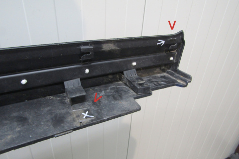 Listwa progowa lewa KIA EV6 EV-6 GT 21- 87753-CVDA0