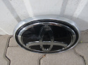 Znaczek emblemat logo pod radar grill przód TOYOTA HILUX 8 VIII 15-19