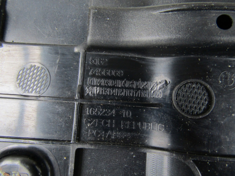 Spoiler lotka daszek klapy tył BMW 1 F40 19-