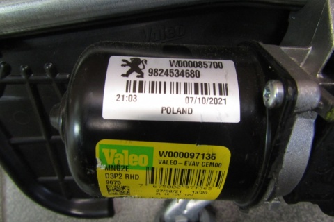 Mechanizm wycieraczek Peugeot 208 Corsa F 19-