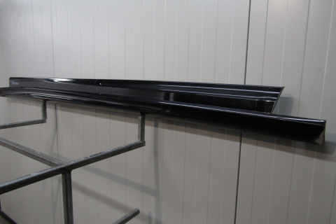 Listwa progowa prawa Ford Focus MK4 ST Line 17-