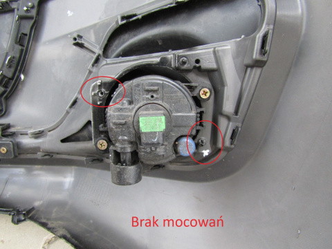 Zderzak przód przedni Suzuki Swift MK8 17-
