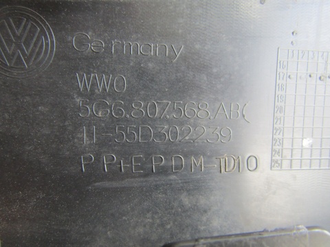 Dyfuzor spoiler dokładka tył VW Golf 7 GTI 5G6 HB Lift 16-