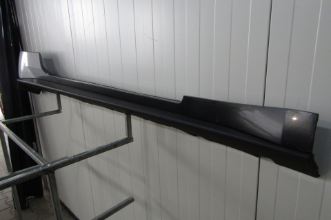 Listwa progowa prawa Ford Mustang VI 6 GT 14-