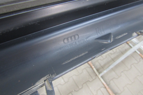 Listwa progowa prawa Audi A4 Allroad LIFT 8W9 B9 KOMBI 19-