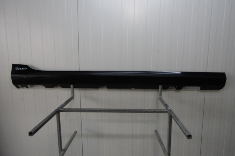 Listwa progowa prawa Ford Fiesta MK8 ST 5D 18-