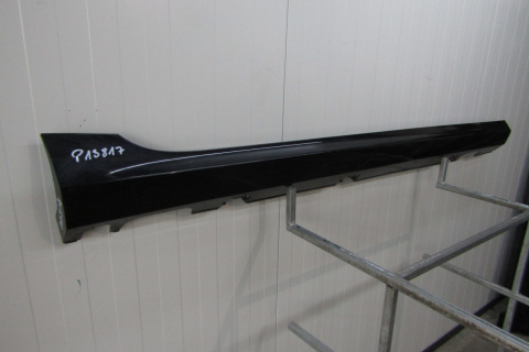 Listwa progowa prawa Ford Fiesta MK8 ST 5D 18-