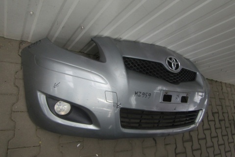 Zderzak przód przedni Toyota Yaris II LIFT 09-11