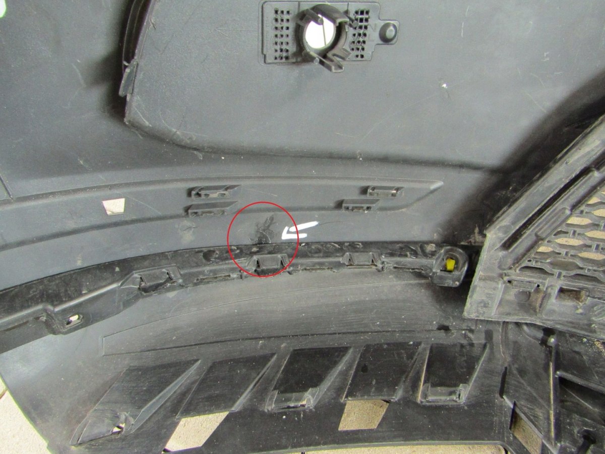 Zderzak przód przedni Range Rover Velar 17-