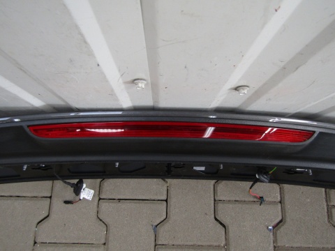 Spoiler daszek lotka klapy tył Audi Q7 4M0 15-