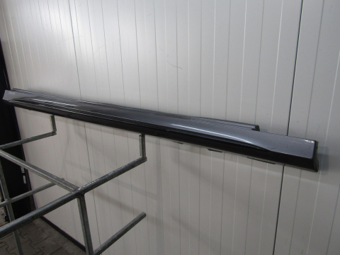 Listwa progowa prawa Mercedes A 177 AMG 45 4.5 18-