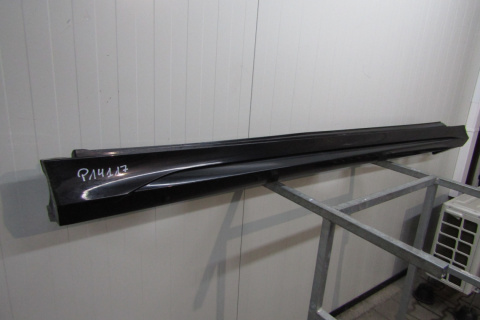 Listwa progowa prawa Mercedes GLS X167 X-167 19- AMG 63