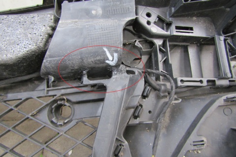 Zderzak przód przedni Mercedes C-Klasa W204 LIFT 11-14