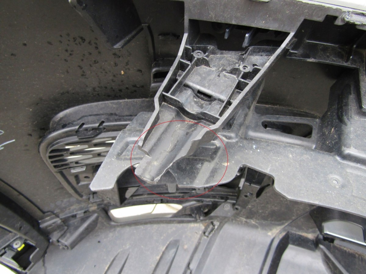 Zderzak przedni Range Rover Sport II 2 13- GRILL
