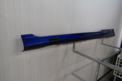 Listwa progowa lewa Ford Fiesta MK7 ST 3d Lift 12