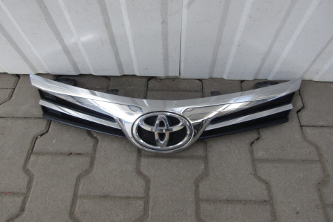 Zderzak przód Toyota Corolla XI E16 Lift 16-18 + GRILL