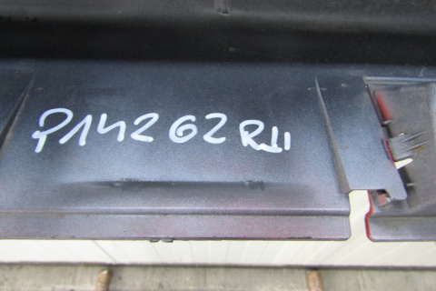 Listwa progowa prawa Toyota Yaris 4 IV 20- Mazda 2 22- Hybrid