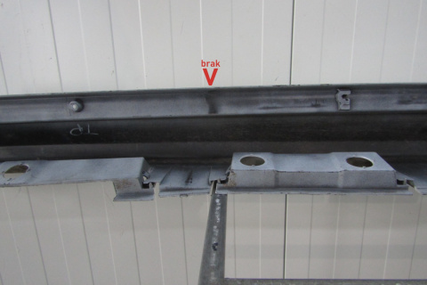 Listwa progowa prawa Toyota Yaris 4 IV 20- Mazda 2 22- Hybrid