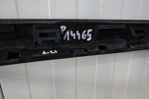 Listwa progowa lewa VW Golf 8 5H0 R Line HB 19-