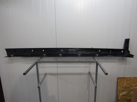 Listwa progowa prawa Ford Kuga Escape MK2 12-19