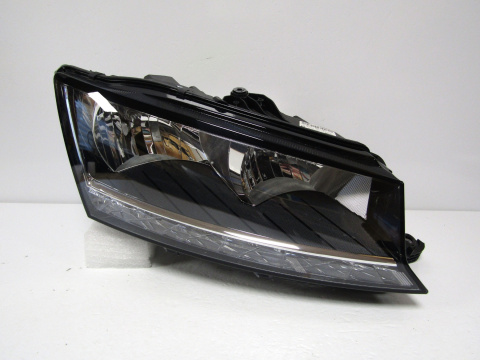 LAMPA PRZÓD SKODA FABIA 3 III LIFT 18-22 ZWYKŁA RH 6V1941016 D