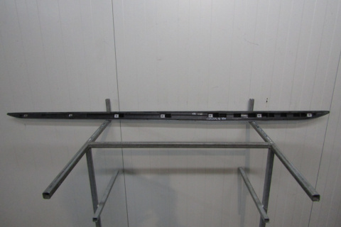 Listwa progowa prawa Audi A1 S line 82A 17- S1