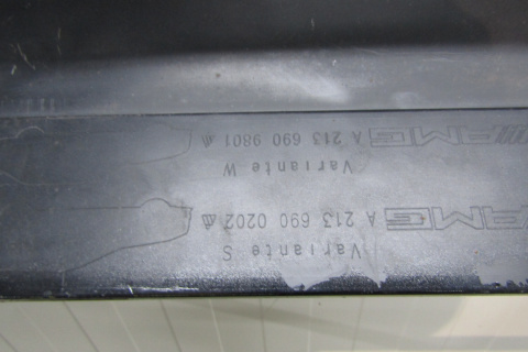 Listwa progowa prawa Mercedes E 213 AMG sedan Kombi