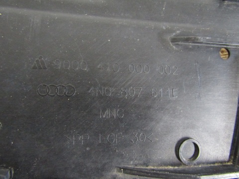 Osłona płyta podłoga zderzaka AUDI A8 D5 17-21