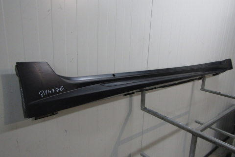 Listwa progowa prawa Toyot Corolla GR SPORT HB E21