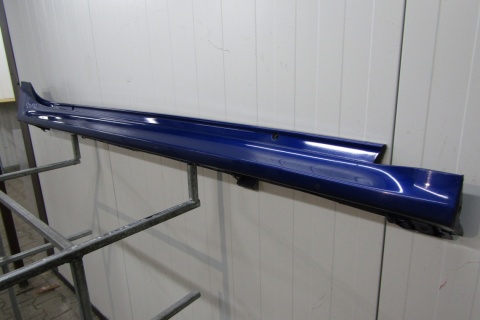 Listwa progowa prawa Toyota Yaris 4 IV 20- Mazda 2 22- Hybrid