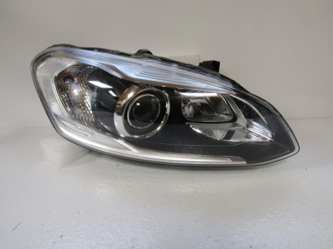 LAMPA PRZÓD VOLVO XC60 I LIFT KSENON SKRĘTNY 13-17 RH 31698809