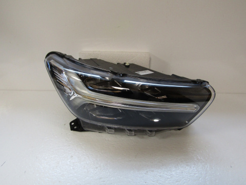 Lampa przód Volvo XC40 FULL LED MID 17-22 LH 31655990