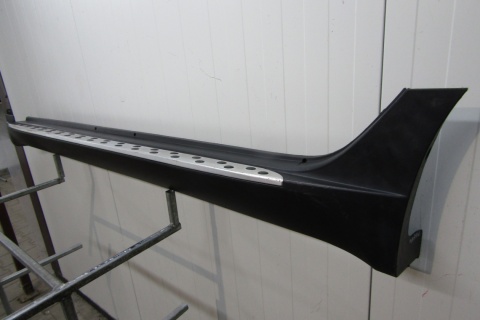 Listwa progowa lewa Hyundai IX35 10-15 IX-35 Stopień