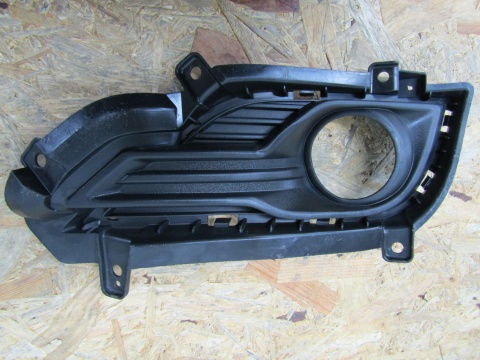 SSANGYONG REXTON KRATKA ZDERZAKA PRAWA 78761-36010 17-