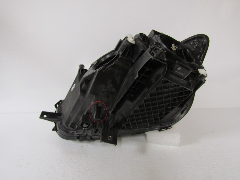 LAMPA PRZÓD MERCEDES CITAN W420 ZWYKŁA 21- RH A4209060100