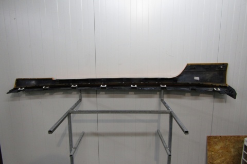 Listwa progowa prawa Ford Mustang VI 6 GT 14-