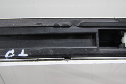 Listwa progowa lewa Audi A1 S line 82A 17- S1